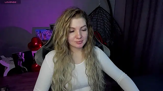 Snapshot of lily_williamss chatting on February 9, 2025, 3:22 am lily williamss online show from February 9, 2025, 3:22 am