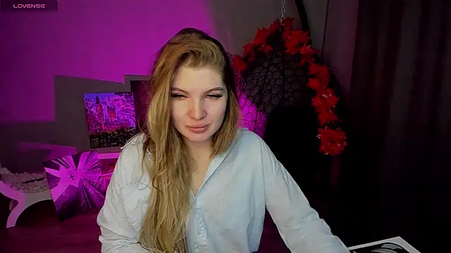 Snapshot of lily_williamss chatting on September 14, 2025, 12:10 am lily williamss online show from September 14, 2025, 12:10 am