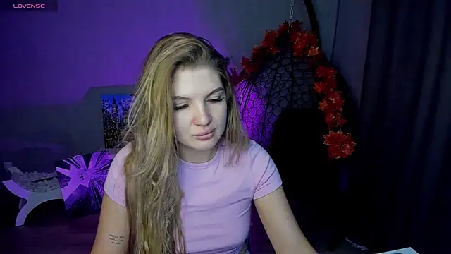 Snapshot of lily_williamss chatting on October 5, 2025, 12:09 am lily williamss online show from October 5, 2025, 12:09 am