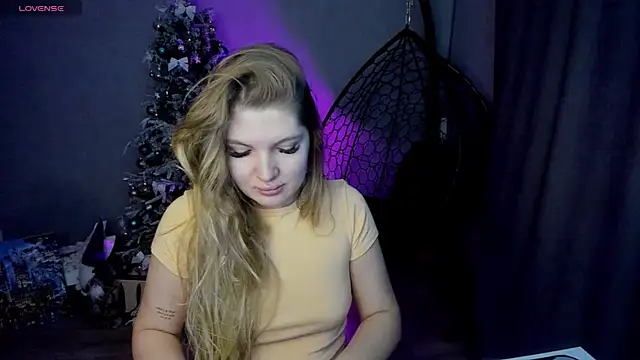 Snapshot of lily_williamss chatting on November 19, 2025, 12:10 am lily williamss online show from November 19, 2025, 12:10 am