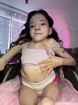 MiniSophiaa online show from January 18, 2025, 9:02 am