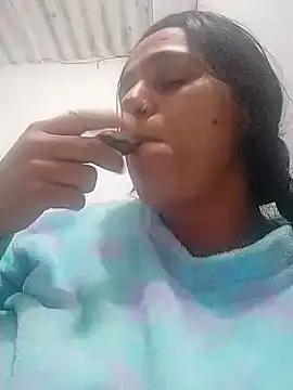 Snapshot of lovecandy_22 chatting on February 5, 2025, 6:46 am lovecandy 22 online show from February 5, 2025, 6:46 am