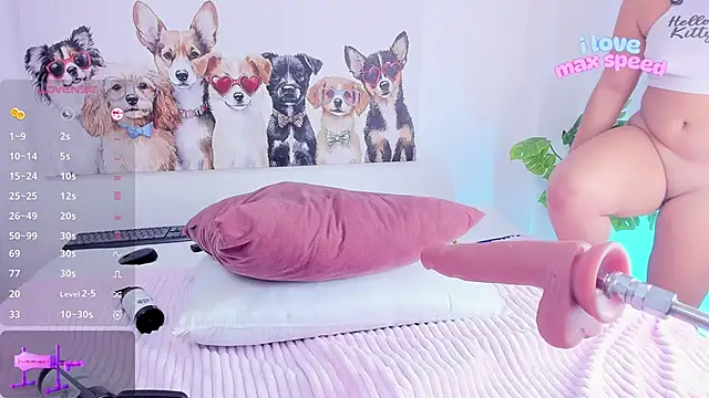 ashley nicoll online show from November 14, 2025, 1:54 pm