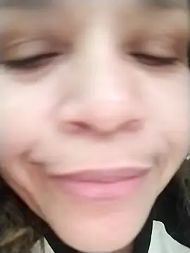 Snapshot of Alma_Sexyy chatting on September 25, 2025, 5:38 pm Alma Sexyy online show from September 25, 2025, 5:38 pm