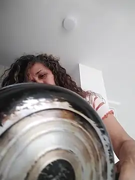 Snapshot of Alma_Sexyy chatting on September 30, 2025, 3:50 pm Alma Sexyy online show from September 30, 2025, 3:50 pm