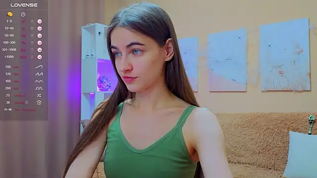 Snapshot of AstoriyaNight chatting on November 14, 2025, 10:03 am AstoriyaNight online show from November 14, 2025, 10:03 am