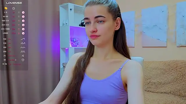 Snapshot of AstoriyaNight chatting on November 28, 2025, 4:59 am AstoriyaNight online show from November 28, 2025, 4:59 am