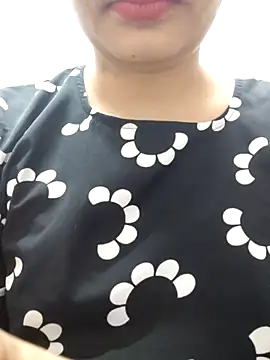 Snapshot of Aaradhya chatting on March 1, 2025, 11:58 pm Aaradhya online show from March 1, 2025, 11:58 pm