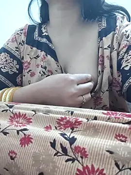 Snapshot of Aaradhya chatting on March 20, 2025, 2:10 pm Aaradhya online show from March 20, 2025, 2:10 pm