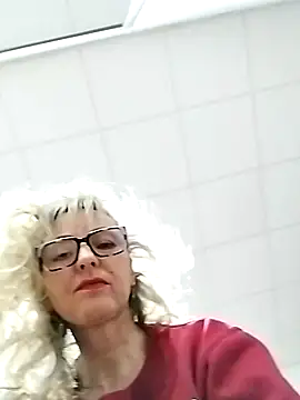 Tinuus online show from March 4, 2025, 6:29 pm