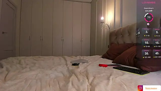 WOW-PeaCH-Girl online show from December 30, 2024, 6:16 pm