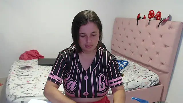 Snapshot of Aliciaheart chatting on January 17, 2025, 8:34 am Aliciaheart online show from January 17, 2025, 8:34 am