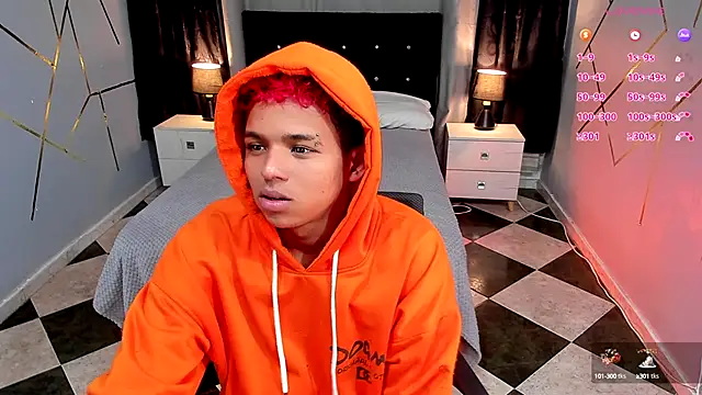 Snapshot of Noah_Smith04 chatting on December 1, 2024, 5:13 pm Noah Smith04 online show from December 1, 2024, 5:13 pm