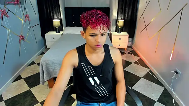 Snapshot of Noah_Smith04 chatting on December 7, 2024, 12:13 pm Noah Smith04 online show from December 7, 2024, 12:13 pm