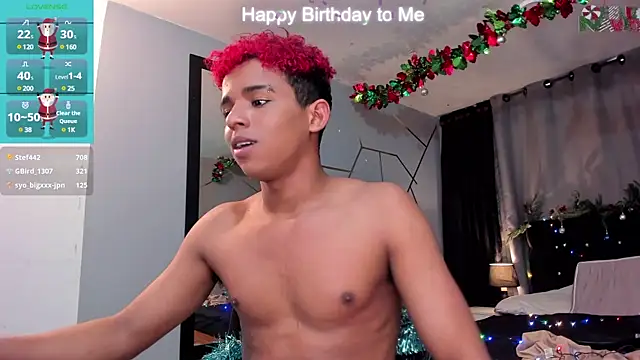 Snapshot of Noah_Smith04 chatting on December 16, 2024, 5:54 pm Noah Smith04 online show from December 16, 2024, 5:54 pm