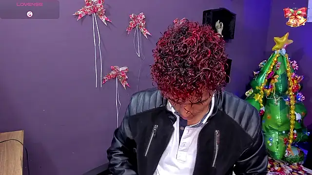 Snapshot of Noah_Smith04 chatting on December 31, 2024, 12:36 pm Noah Smith04 online show from December 31, 2024, 12:36 pm