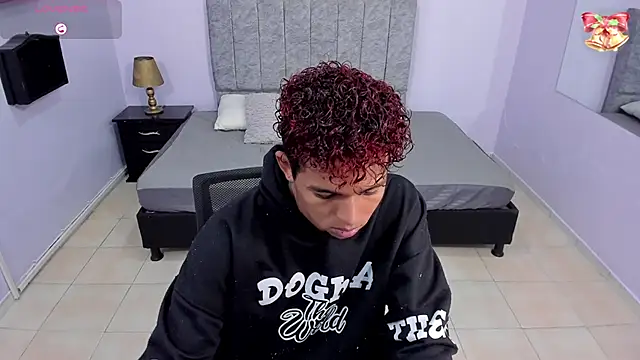 Snapshot of Noah_Smith04 chatting on January 5, 2025, 11:59 am Noah Smith04 online show from January 5, 2025, 11:59 am