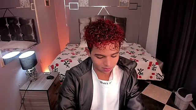 Snapshot of Noah_Smith04 chatting on January 7, 2025, 3:46 am Noah Smith04 online show from January 7, 2025, 3:46 am