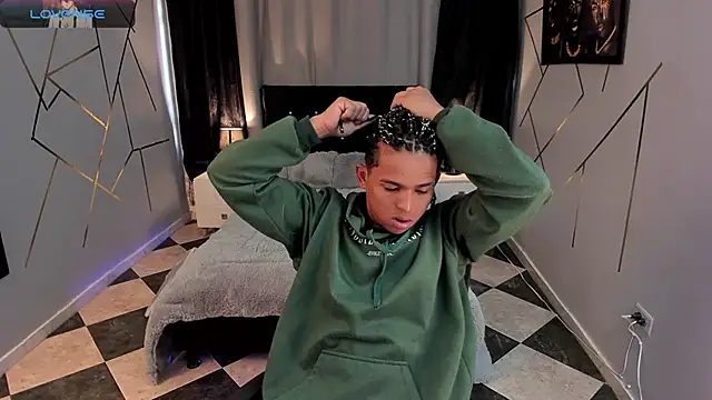 Snapshot of Noah_Smith04 chatting on January 19, 2025, 1:01 pm Noah Smith04 online show from January 19, 2025, 1:01 pm