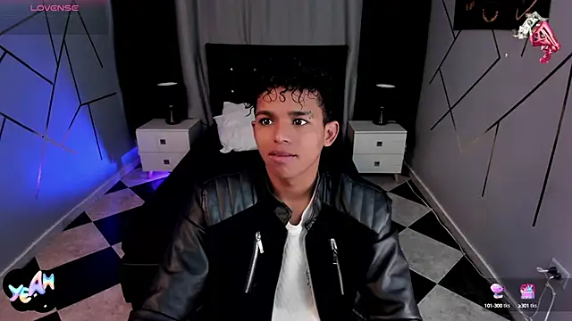 Snapshot of Noah_Smith04 chatting on January 31, 2025, 12:40 pm Noah Smith04 online show from January 31, 2025, 12:40 pm