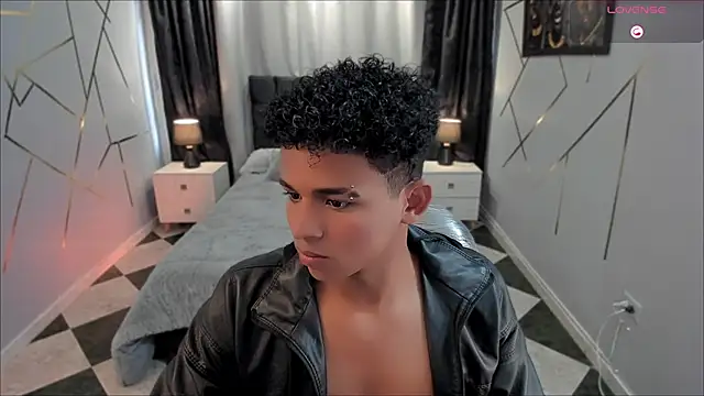 Snapshot of Noah_Smith04 chatting on February 21, 2025, 6:59 pm Noah Smith04 online show from February 21, 2025, 6:59 pm