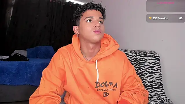 Snapshot of Noah_Smith04 chatting on March 20, 2025, 7:14 pm Noah Smith04 online show from March 20, 2025, 7:14 pm