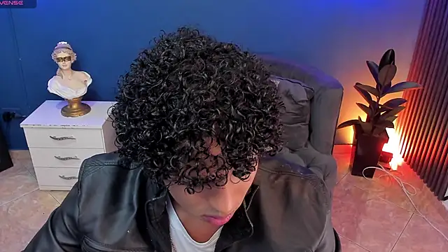 Snapshot of Noah_Smith04 chatting on October 16, 2025, 12:17 pm Noah Smith04 online show from October 16, 2025, 12:17 pm