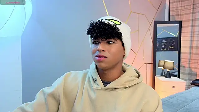 Snapshot of Noah_Smith04 chatting on November 26, 2025, 12:17 pm Noah Smith04 online show from November 26, 2025, 12:17 pm