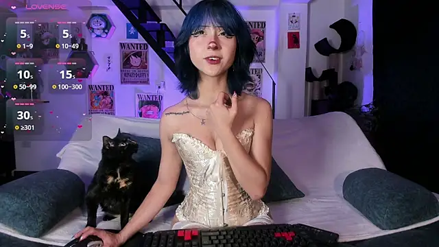 MonxxsLove online show from October 2, 2025, 3:24 am