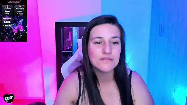 Saskyaa online show from March 16, 2025, 2:11 pm