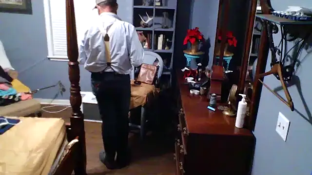 Snapshot of Onesieboy4daddys chatting on December 3, 2025, 6:32 am Onesieboy4daddys online show from December 3, 2025, 6:32 am