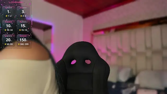 Kleverly Manson1 online show from November 6, 2025, 9:05 pm