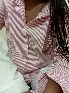 Snapshot of sweet_jia23 chatting on November 1, 2025, 5:09 am sweet jia23 online show from November 1, 2025, 5:09 am