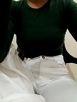 Snapshot of sweet_jia23 chatting on November 5, 2025, 5:18 am sweet jia23 online show from November 5, 2025, 5:18 am