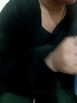 Snapshot of sweet_jia23 chatting on December 15, 2025, 5:12 am sweet jia23 online show from December 15, 2025, 5:12 am