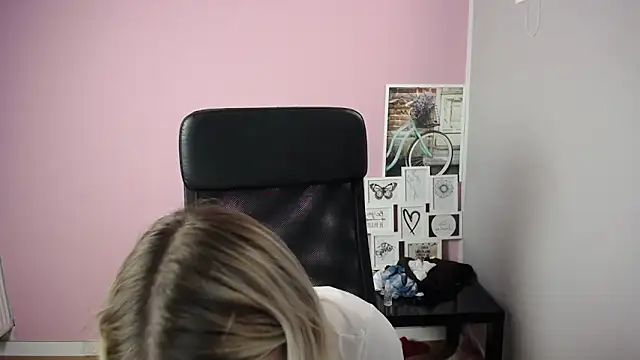 viktoria lovely online show from September 19, 2025, 9:54 am