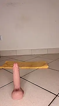 Snapshot of Perqueen chatting on November 23, 2025, 11:43 am Perqueen online show from November 23, 2025, 11:43 am