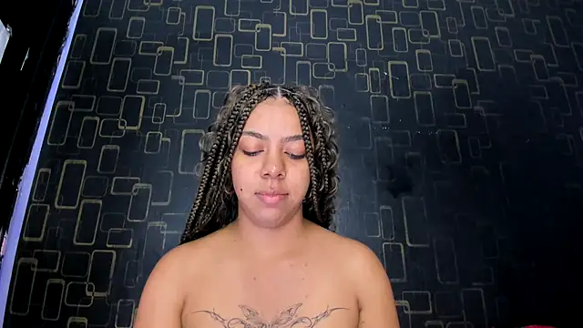 Alika01 online show from February 27, 2025, 8:31 pm