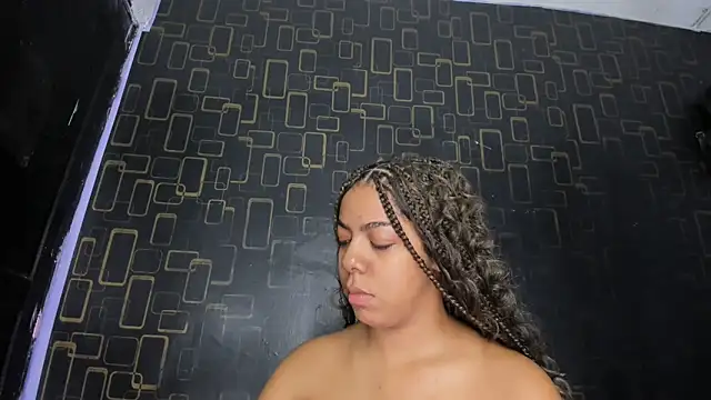 Alika01 online show from March 1, 2025, 1:07 pm