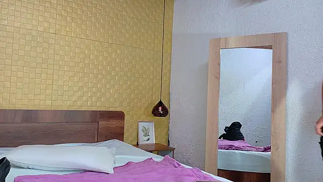 Mrs booty online show from March 14, 2025, 1:57 pm