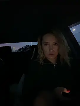 Snapshot of StasyWood chatting on December 14, 2024, 2:12 am StasyWood online show from December 14, 2024, 2:12 am