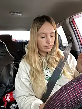 Snapshot of StasyWood chatting on December 25, 2024, 7:14 am StasyWood online show from December 25, 2024, 7:14 am