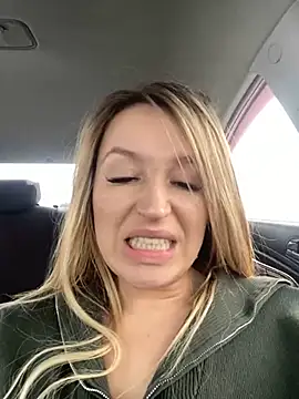 Snapshot of StasyWood chatting on January 8, 2025, 4:12 am StasyWood online show from January 8, 2025, 4:12 am