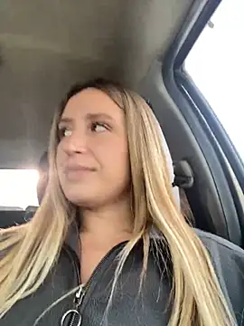 Snapshot of StasyWood chatting on January 29, 2025, 4:26 am StasyWood online show from January 29, 2025, 4:26 am