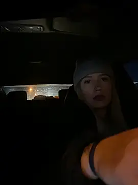 Snapshot of StasyWood chatting on February 5, 2025, 1:15 am StasyWood online show from February 5, 2025, 1:15 am