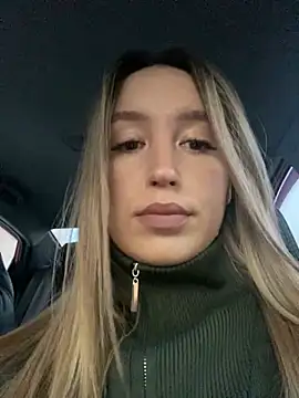 Snapshot of StasyWood chatting on February 28, 2025, 1:05 am StasyWood online show from February 28, 2025, 1:05 am