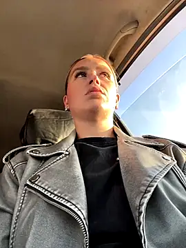 Snapshot of StasyWood chatting on September 16, 2025, 1:28 am StasyWood online show from September 16, 2025, 1:28 am