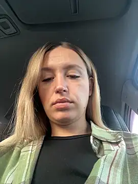 Snapshot of StasyWood chatting on October 12, 2025, 1:04 am StasyWood online show from October 12, 2025, 1:04 am