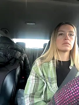 Snapshot of StasyWood chatting on October 16, 2025, 1:06 am StasyWood online show from October 16, 2025, 1:06 am