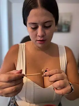 Snapshot of Natalia_Cleark09 chatting on March 15, 2025, 5:04 pm Natalia Cleark09 online show from March 15, 2025, 5:04 pm